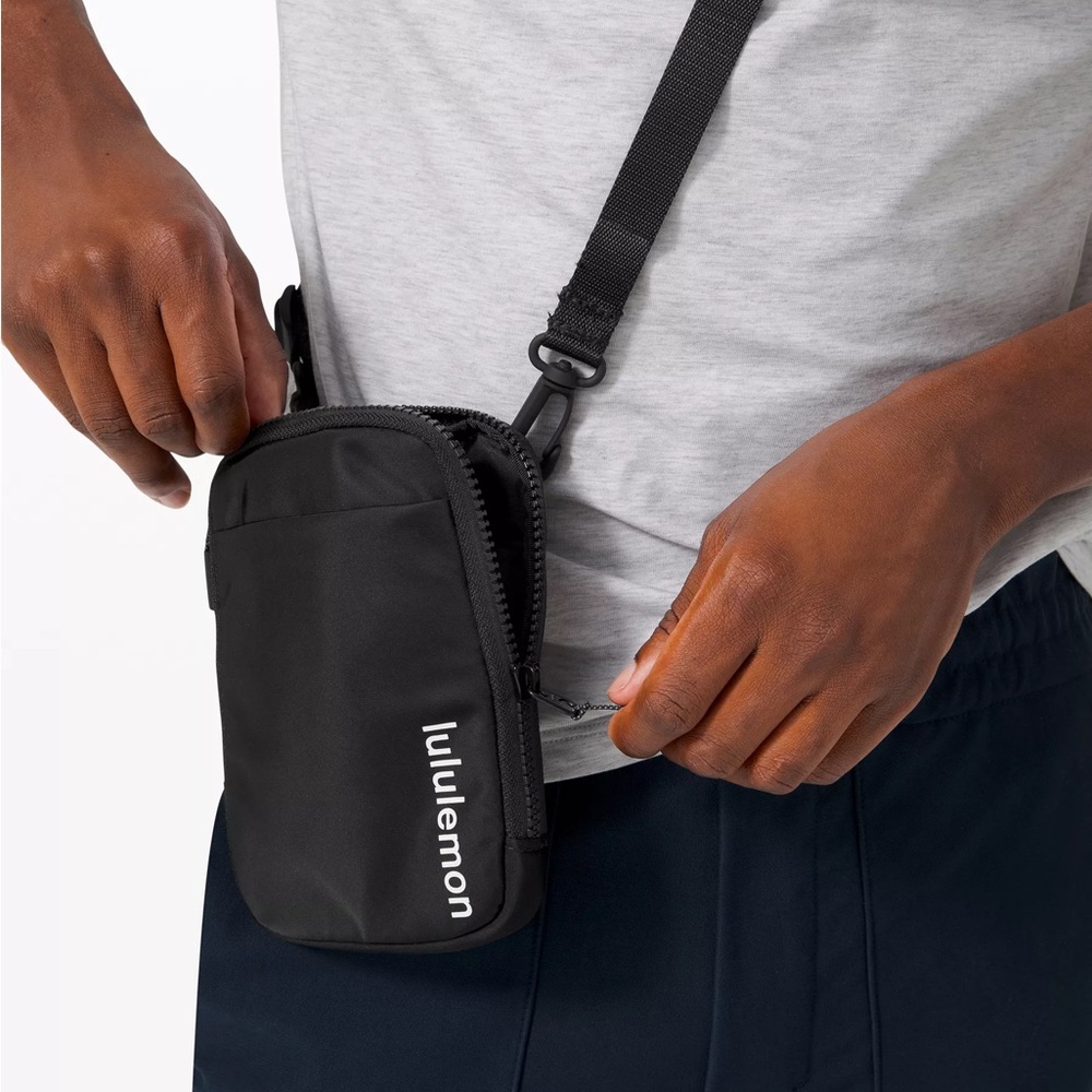 Lululemon Easy Access Crossbody Belt Bag
